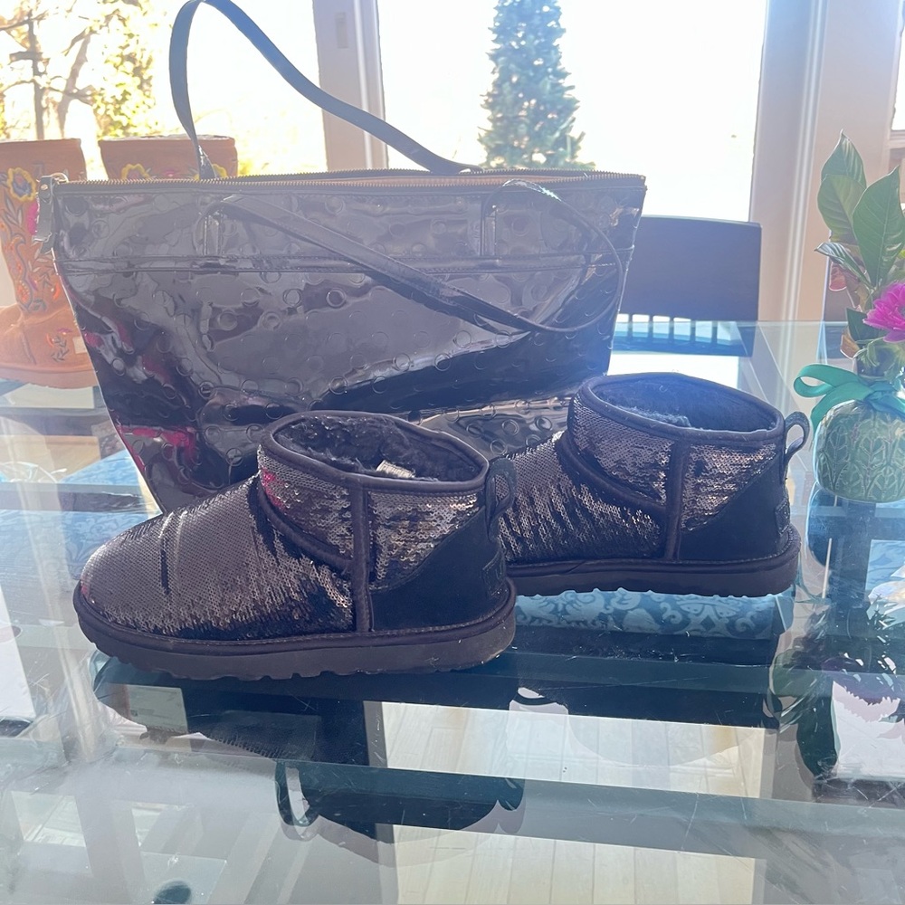 Sparkly Black Mini Boots & Matching Tote!